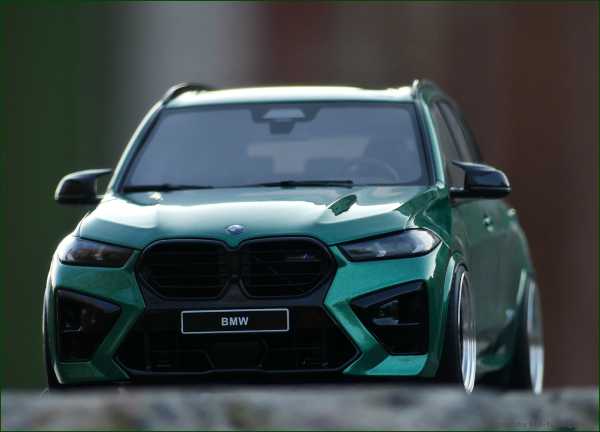 1:18 BMW X5 M Competition Isle of Man grün 2023 inkl.OVP